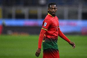 德天空：拜仁也在关注莱奥，经纪人门德斯与埃贝尔有过接触和对话