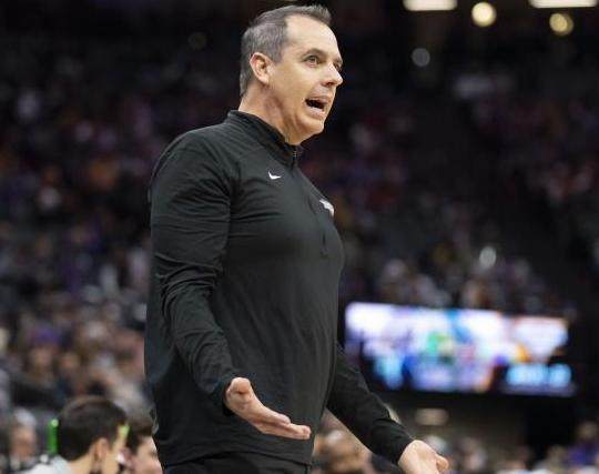 PP电子官方-詹眉明日大概率缺席 湖人附加赛席位已岌岌可危