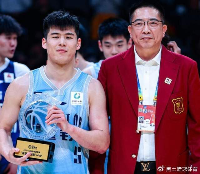 PP电子官方-17投砍26分6板4助！广东20岁锋线新星闪耀星锐赛，值得杜锋更多信任|广东男篮|陈家政|体育赛事讨论|CBA全明星|三分球_新浪体育_新浪新闻