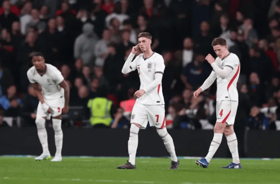 PP电子官方-李-迪克森：帕尔默丢球不回追做得不够，福登踢伪9也没奏效